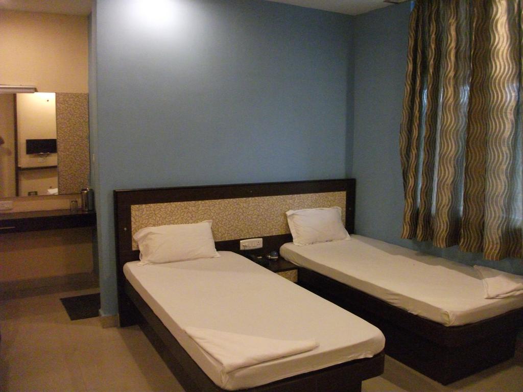 גווהטי Hotel Parshuram מראה חיצוני תמונה