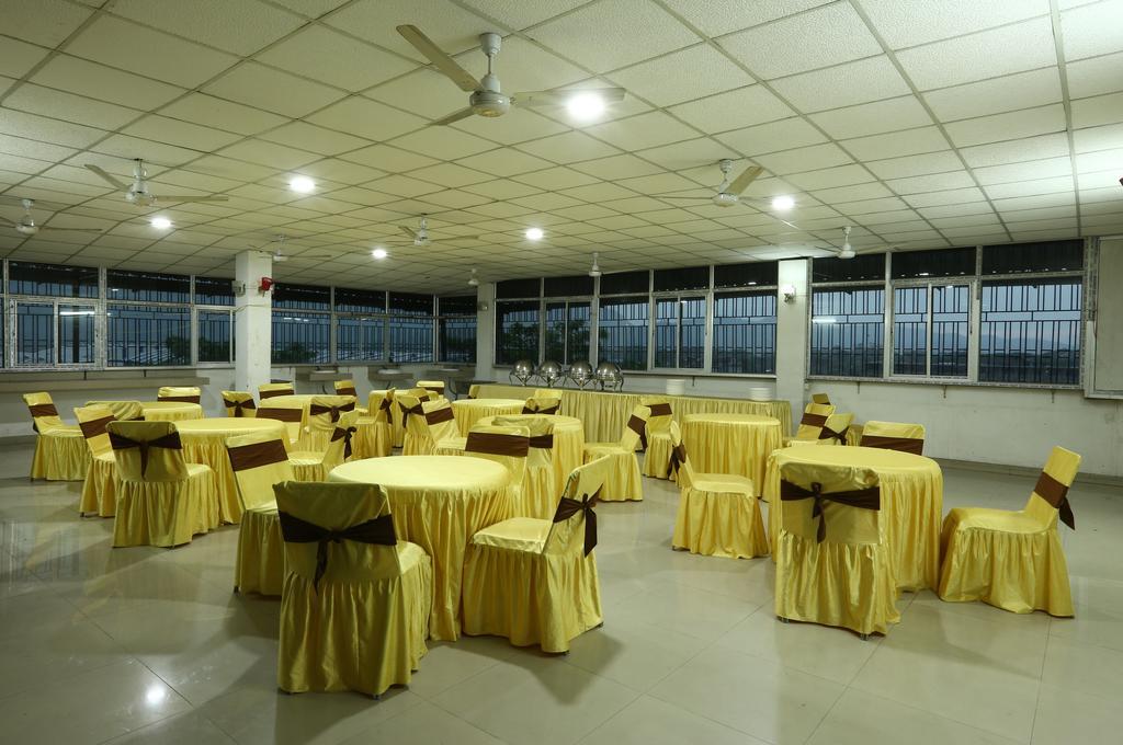 גווהטי Hotel Parshuram מראה חיצוני תמונה