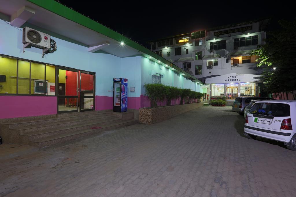 גווהטי Hotel Parshuram מראה חיצוני תמונה